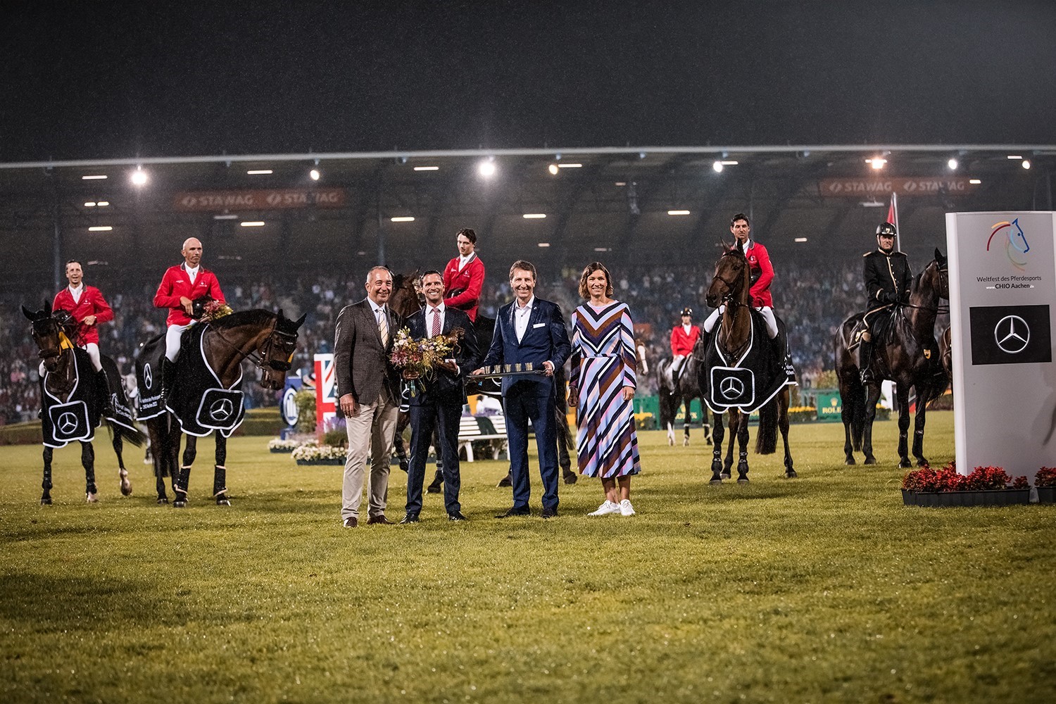 CHIO Aachen 2023: Nach 21 Jahren – Die Schweiz Gewinnt Den Mercedes ...