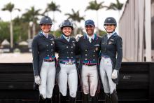 Foto: Das siegreiche US-Team Winning U.S. team: Anna Marek, Meagan Davis, Jordan LaPlaca, Ashley Holzer - Fotograf: ©Centre Line Media