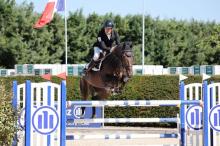 Foto: Markus Kölz und Stolze Marie sichern sich in Neustadt den nächsten S-Sieg. - Fotograf: © D. Matthaes