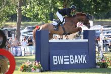 Foto: Thomas O'Brian, Ire aus dem Schwarzwald, siegte mit Vario in der ersten BW-Qualifikation von Öhringen-Cappel - Fotograf: © D. Matthaes Foto: Thomas O'Brian, Ire aus dem Schwarzwald, siegte mit Vario in der ersten BW-Qualifikation von Öhringen-Cappel - Fotograf: © D. Matthaes