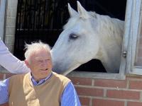 Foto: Otto Karl Schwerdtfeger mit mit seinem selbst gezogenen Erfolgspferd Clitschko - Fotograf: Privat Foto: Otto Karl Schwerdtfeger mit mit seinem selbst gezogenen Erfolgspferd Clitschko - Fotograf: Privat