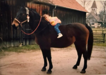 Wer könnte auf diesem Bild zu sehen sein? Wer könnte auf diesem Bild zu sehen sein?