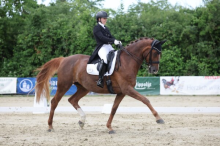 Foto: S-Sieg Nummer zwei in Ichenheim: Larissa Ullmann mit Miss Marple - Fotograf: © D. Matthaes 