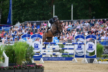 Foto: Marracudo FBW und Pia-Luise Baur sprangen im Finale der Sechsjährigen zu Platz neun. - Fotograf: Björn Schroeder