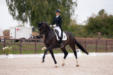 Foto: Simone Pearce und Floyd führten die S*-Dressur von Eppingen an - Fotograf: © Ronja Prokosch Foto: Simone Pearce und Floyd führten die S*-Dressur von Eppingen an - Fotograf: © Ronja Prokosch