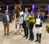 Foto: Gratulationscours für das Goldene - alle Wegbegleiter waren angetreten - Fotograf: © Roger Müller