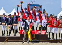 Foto: Deutschlands Junioren krönen ihre starke Teamleistung mit Gold - Fotograf: Foto Rüchel Foto: Deutschlands Junioren krönen ihre starke Teamleistung mit Gold - Fotograf: Foto Rüchel