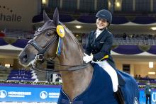 Foto: Antonie Sophie Herold und Sir Little haben in der kombinierten Prüfung Springen und Dressur das NÜRNBERGER Finale der hessischen Junioren gewonnen - Fotograf: Th. Hellmann Foto: Antonie Sophie Herold und Sir Little haben in der kombinierten Prüfung Springen und Dressur das NÜRNBERGER Finale der hessischen Junioren gewonnen - Fotograf: Th. Hellmann
