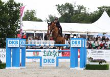 Foto: Emanuele Gaudiano springt mit Chalou und einem mächtigen Satz zum Sieg - Fotograf: Andreas Pantel Foto: Emanuele Gaudiano springt mit Chalou und einem mächtigen Satz zum Sieg - Fotograf: Andreas Pantel