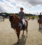Foto: Emma Schomann und Bonny haben die erste “Runde” in der Ikonic Saddlery Tour auf dem Hofgut Redentin gewonnen - Fotograf: Denise Körting Foto: Emma Schomann und Bonny haben die erste “Runde” in der Ikonic Saddlery Tour auf dem Hofgut Redentin gewonnen - Fotograf: Denise Körting