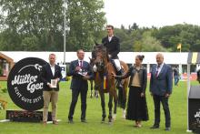 Foto: Gewann gleich zwei S-Springen in Rastede - Harm Lahde, Nationenpreisreiter aus Königslutter, mit Kingston de lèau und Echo van Spalbeek Z - Fotograf: BM