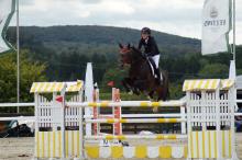 Foto: Kathrin Müller und Toulago werden Zweite im S-Springen
