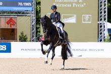 Foto: Isabell Werth (GER) und Wendy de Fontaine gewinnen den Prize of iWEST-Tierernährung Dr. Meyer GmbH & Co.KG - Fotograf:reitsport-hellmann.de