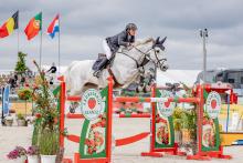 Foto: Lars Vollmer (GER) gewinnt mit Cornwell 13 das erste Ranking Springen, in seinem Leben - Fotograf: Pauline Ullmann-Davis Foto: Lars Vollmer (GER) gewinnt mit Cornwell 13 das erste Ranking Springen, in seinem Leben - Fotograf: Pauline Ullmann-Davis