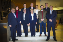 Foto: In der Vorstandswahl haben die Vereins-Mitglieder ihre Führungsebene in derselben Zusammensetzung wiedergewählt - Fotograf: Stefan Kellerwessel
