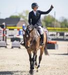 Foto: Eine sehr glückliche Katrin Eckermann - Mit Iron Dames Cascajall NRW und Comilio wurde sie Erste und Zweitplatzierte im Großen Preis des Hetzel Spring Masters - Fotograf: Leonie Minten