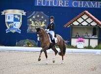 Foto: Zum deutschen Siegerteam der Jungen Reiter gehörten Julie Sofie Schmitz-Heinen mit Attractive - Fotograf: © Foto Rüchel Foto: Zum deutschen Siegerteam der Jungen Reiter gehörten Julie Sofie Schmitz-Heinen mit Attractive - Fotograf: © Foto Rüchel