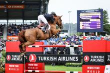 Foto: Sie standen heute beim Turkish Airlines-Preis ganz oben: Julien Epaillard und sein Wallach Fringan de Vesquerie zeigten eine makellose Prüfung - Fotograf: ALRV/Jasmin Metzner