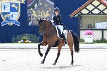 Foto: Marie Sohler und Askehavens Beau Sancy: Mit Rang zwei das beste deutsche Paar in der CDIOY Einzelwertung der Jungen Reiter - A2 Agriculture SL presents - Wertungsprüfung zum Sonderehrenpreis in Memoriam Dr. Wilfried oder Fam. Bechtolsheimer - Fotograf: © Mirka Nilkens Pferdefotografie Foto: Marie Sohler und Askehavens Beau Sancy: Mit Rang zwei das beste deutsche Paar in der CDIOY Einzelwertung der Jungen Reiter - A2 Agriculture SL presents - Wertungsprüfung zum Sonderehrenpreis in Memoriam Dr. Wilfried oder Fam. Bechtolsheimer - Fotograf: © Mirka Nilkens Pferdefotografie