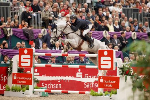 Foto: Gregory Wathelet (BEL) kommt mit seinem Toppferd Coree als Titelverteidiger im Sparkassen-Cup – Großer Preis von Leipzig erneut zur PARTNER PFERD - Fotograf: Sportfotos-Lafrentz