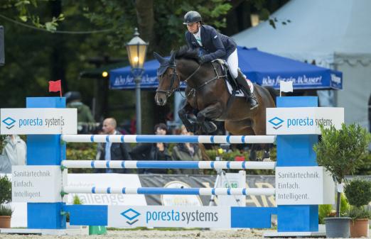 Foto: Toni Haßmann mit Caramia - Fotograf: sportfotos-lafrentz.de