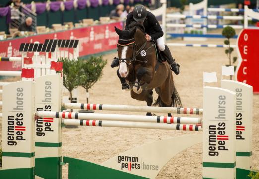 Foto: Otmar Eckermann gewinnt das Finale der German Horse Pellets Tour - Fotograf: Sportfotos-Lafrentz.de