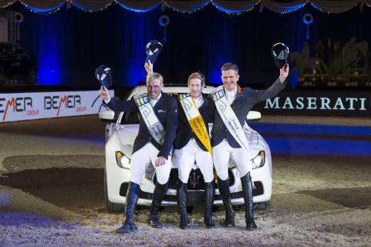 Foto: Strahlende Sieger Andre Thieme, Marcus Ehning und Philip Rüping gewinnen jeweils einen Maserati Ghibli - Fotograf: Sportfotos-Lafrentz.de