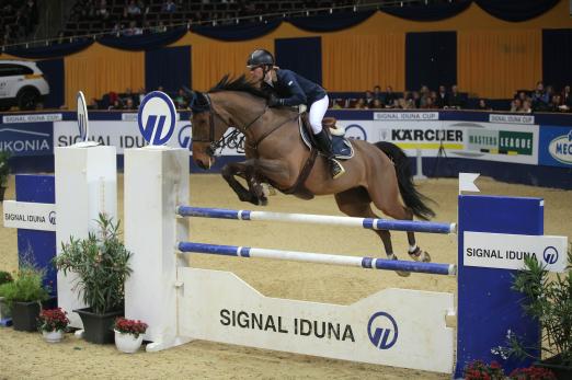 Foto: Katharina Offel (UKR) beim SIGNAL IDUNA CUP 2013. - Fotograf: sportfotos-lafrentz.de 