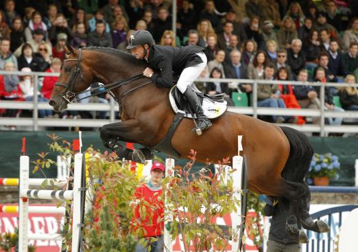 Foto: Marcus Ehning beim Hardenberg Burgturnier 2012 - Fotograf: sportfotos-lafrentz.de