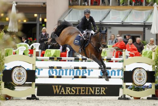 Foto: Katrin Eckermann beim Burgturnier 2012 - Fotograf: sportfotos-lafrentz.de