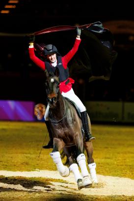 Foto: Die Röckener-Geschwister Lisa und Matthes sind im Bereich des Pferdetrainings absolut sehenswert - Fotograf: sportfotos-lafrentz.de