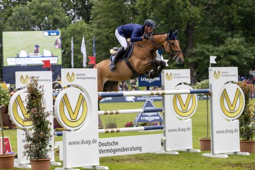 Foto: Daniel Deußer und Killer Queen VDM siegen im Preis der "Deutsche Vermögensberatung AG - DVAG" - Fotograf: Sportfotos-Lafrentz