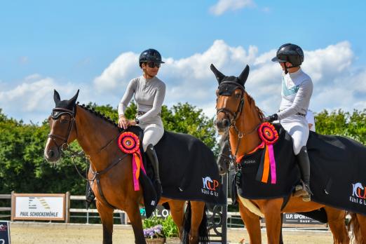 Foto: Die Reiter sind sich einig - Mit dem Reitsportfestival K&U.P. family & sport auf dem Kastanienhof der Familie Kühl ist Schleswig-Holsteins Turnierlandschaft um ein Highlight reicher geworden - Fotograf: RathmannVerlag/Malina Blunck
