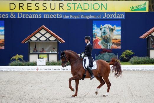 Foto: Daniel Bachmann Andersen und Blue Hors Veneziano siegen in der Qualifikationsprüfung zur Louisdor-Preis Finalqualifikation - Fotograf: Stefan Lafrentz