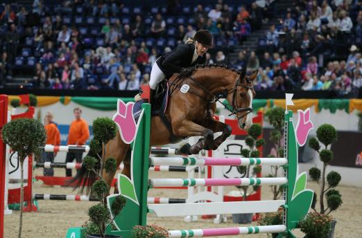 Foto: "Herzschlagfinale Schleswig-Holstein" - eine riesig aufregende Sache, hier Jane Kröger mit Vielleicht Lilly - Fotograf: Stefan Lafrentz