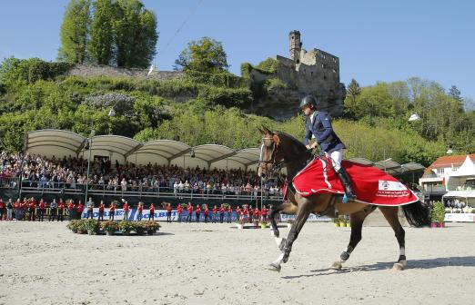 Foto: Sieger im Großen Preis Denis Lynch - Fotograf: sportfotos-lafrentz.de 