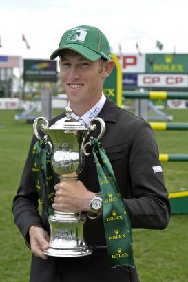 Foto: Rolex Grand Slam winner Scott Brash with the Grand Slam trophy - Fotograf: Rolex Grand Slam of Show Jumping/Kit Houghton