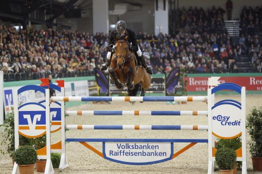 Foto: Jeroen Dubbeldam gewinnt mit SFN Zenith den Großen Preis der Volksbanken und Raiffeisenbanken - Fotograf: Stefan Lafrentz