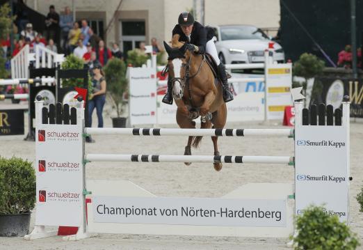 Foto: David Will und Mic Mac du Tillard im Championat von Nörten-Hardenberg 2014 - Fotograf: sportfotos-lafrentz.de