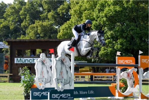 Foto: Simone Blum gewinnt den Großen Preis der Bemer Int. AG - Fotograf: Ursula Puschak