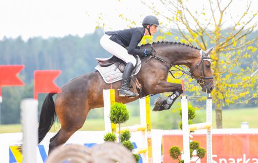 Foto: Hanna Borst im Stilspringen der Kl. M - Fotograf: Privat