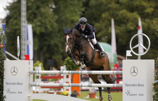 Foto: Toni Haßmann mit Classic Man V beim CHI Donaueschingen - Fotograf: sportfotos-lafrentz.de