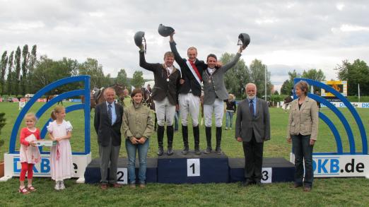 Foto: Meisterehrung Springen Herren - Fotograf: EN GARDE