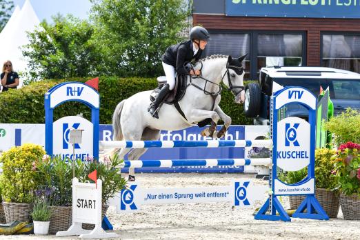 Foto: Justus Thomsen gewann souverän die Qualifikationsetappe des Kuschel Cups in Hörup - Fotograf: RathmannVerlag/Malina Blunck)