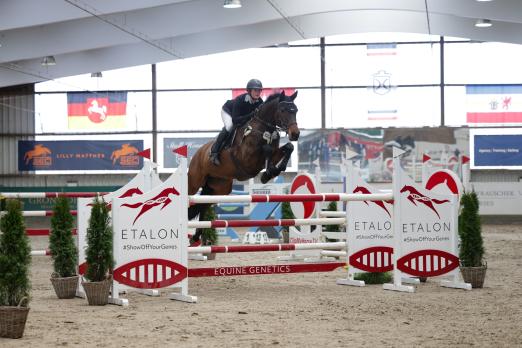 Foto: Marieke Reimers sprang in der finalen Ausgabe von NORDIC JUMPING events 2025 zum Sieg im Großen Preis - Fotograf: Photo Rocket)