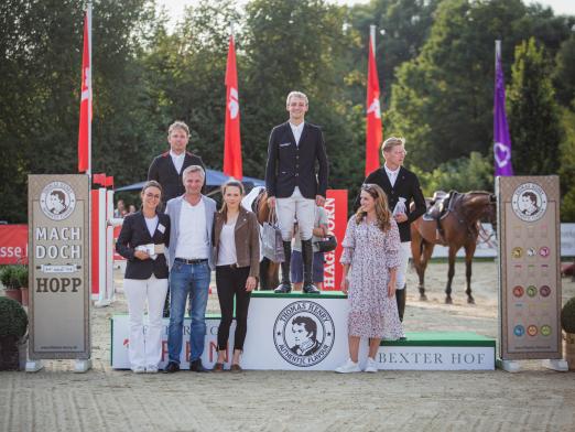 Foto: Siegerehrung S Springen - Fotograf: Johanna Milse