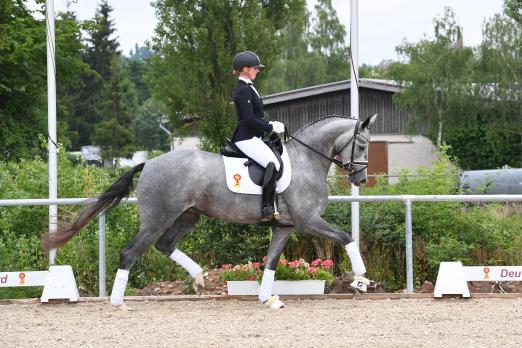 Foto: Preisspitze Barbora - Fotograf: Kiki Beelitz