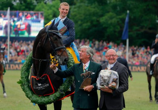 Foto: Das Landgestüt Redefin bietet internationalen Pferdesport und Picknick-Atmosphäre - Fotograf: Thomas Hellmann