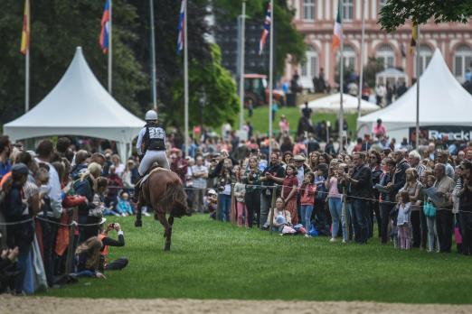 Foto: Der Vorverkauf für das LONGINES PfingstTurnier Wiesbaden startet - Fotograf: TomsPic