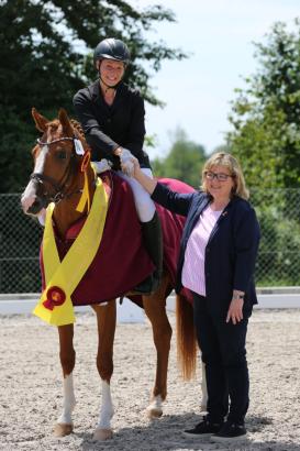 Foto: Champion der 4 Jährigen Amazing Grace - Fotograf: Gabriele Knisel-Eberhard